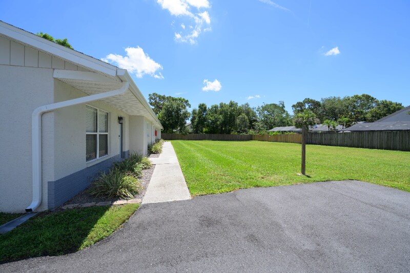 Building Photo - 1917 Wolford Rd