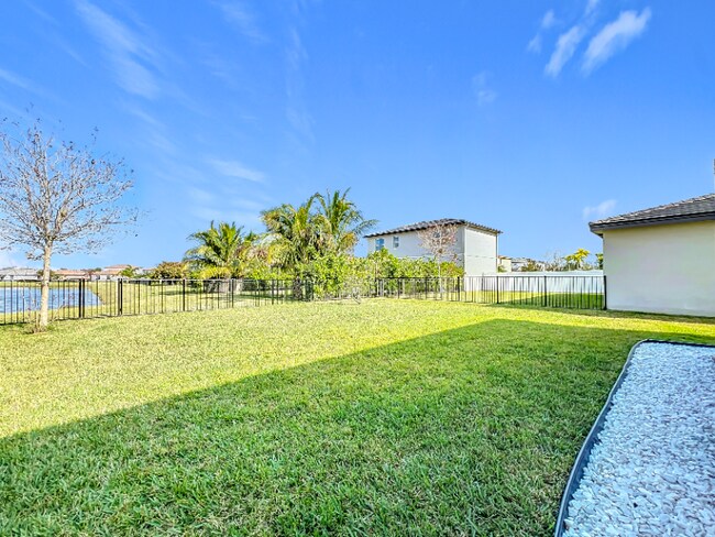 Building Photo - 12579 NW Milestone Pl