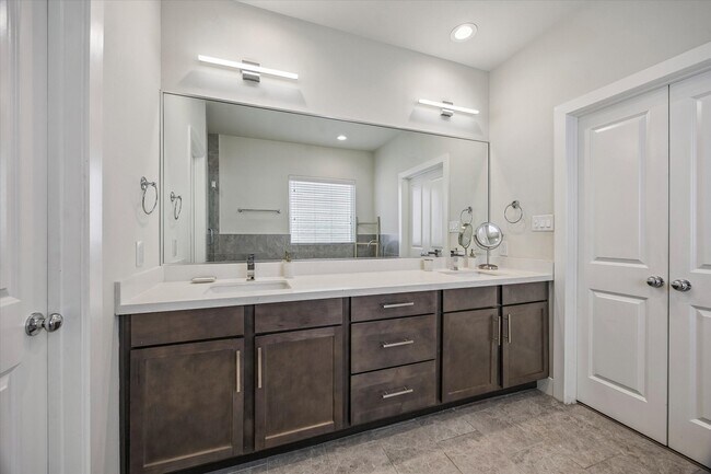 Building Photo - 803 Sienna Palm Ln