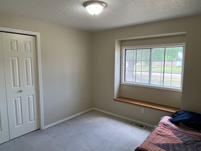 Building Photo - Room to Roam! Updated 3-Bedroom Home with Huge Yard