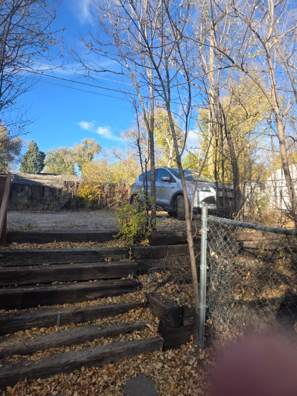 Building Photo - 630 E St Vrain St