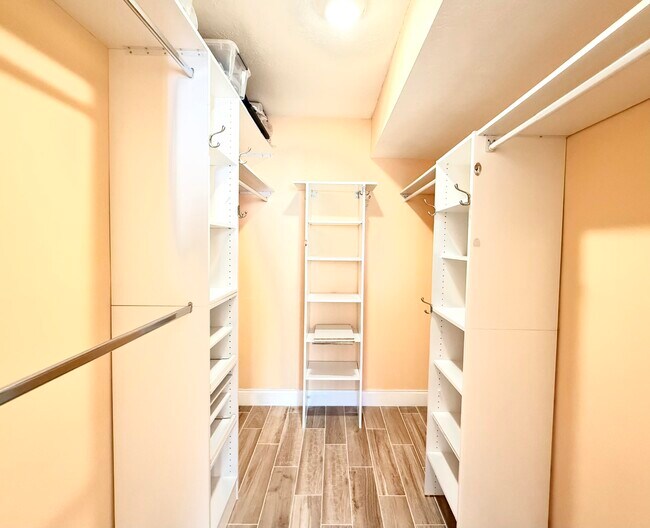 Building Photo - 4411 Trevi Ct