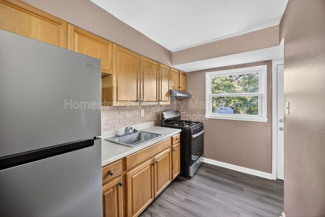 Building Photo - 408 Crawford Rd