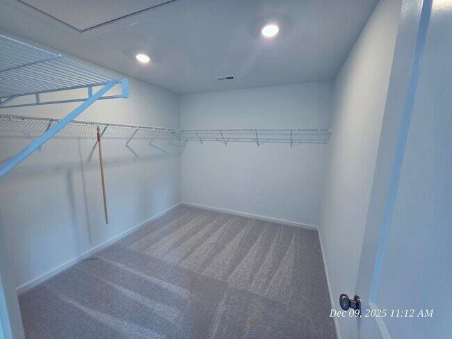 Building Photo - 184 N Finley Lndg Pkwy