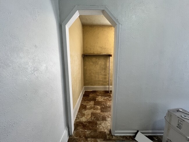 Building Photo - 347 S 100 E