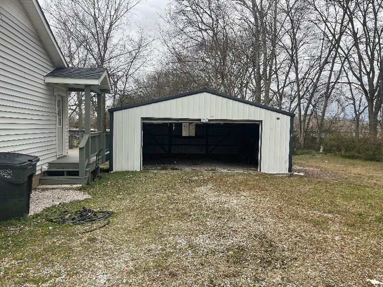 Building Photo - 109 Reaves Cove Rd