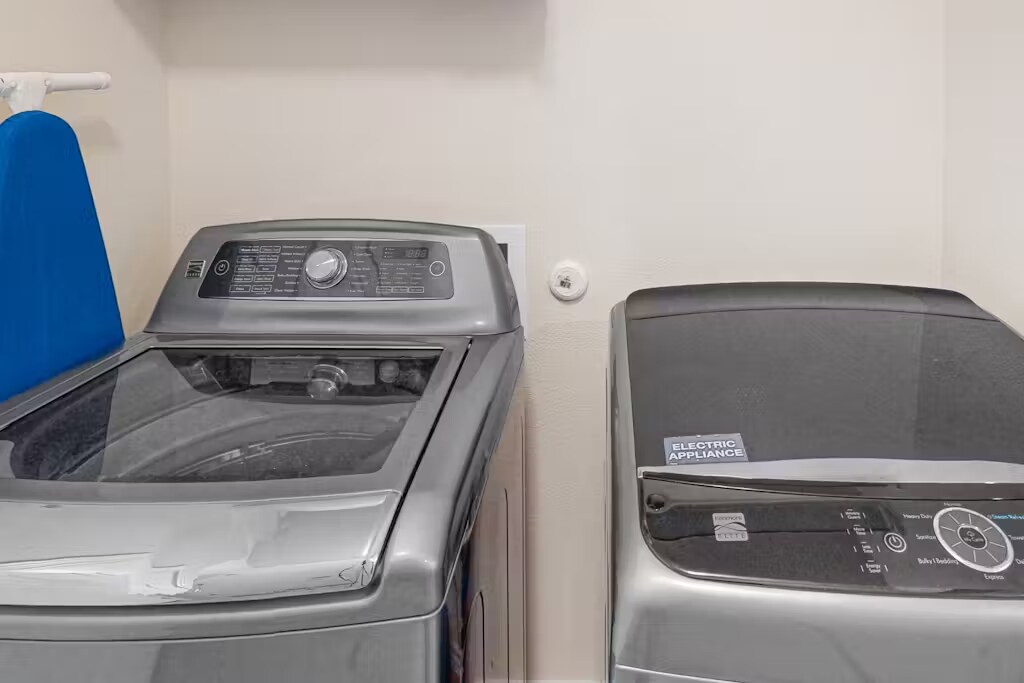 Building Photo - 3651 Sandy Brook Dr