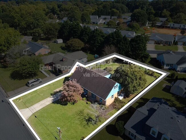 Building Photo - 41 Wendfield Cir