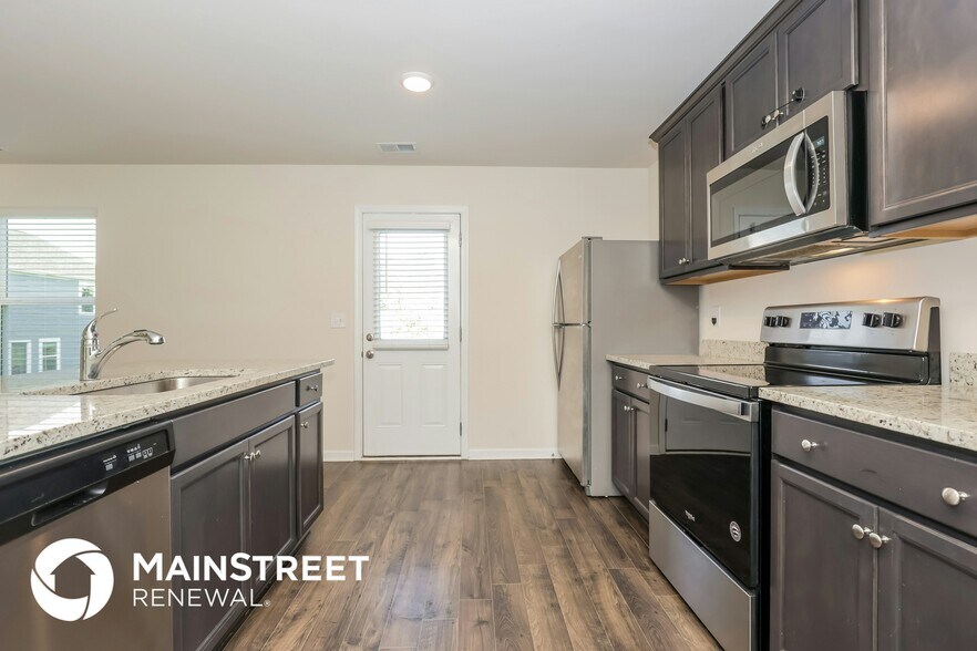 Building Photo - 150 Westcott St