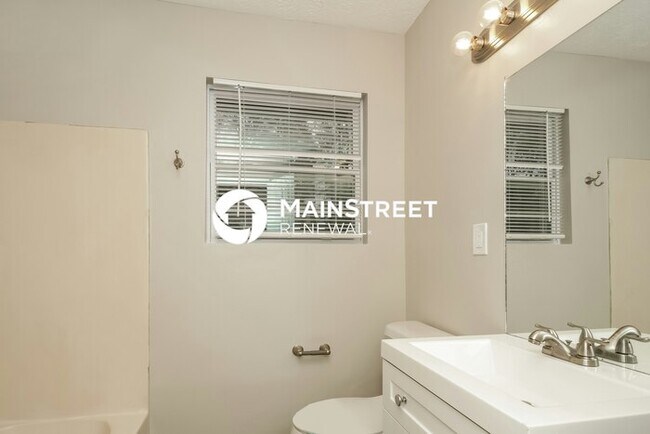 Building Photo - 4 Bedroom Pet-Friendly Home in ATLANTA, GA...