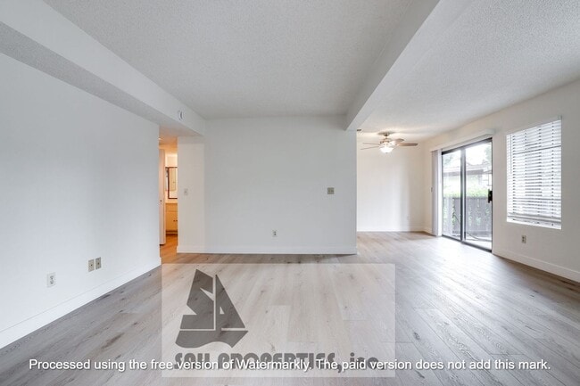 Building Photo - Charming 1 bedroom home located in the LES...