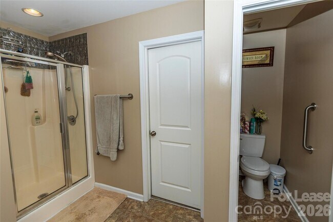 Building Photo - 2922 Deep Cove Dr NW