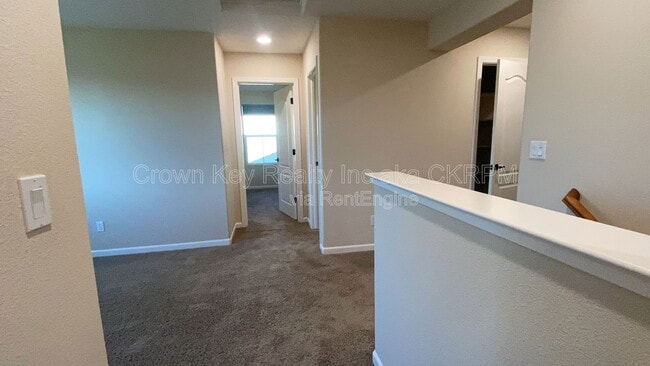 Building Photo - 172 W Viola St