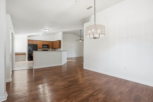 Building Photo - 6633 Jefferson Garden Ct