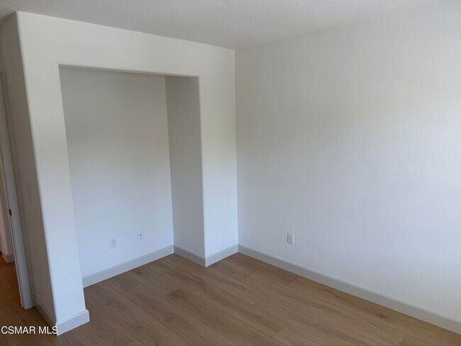 Building Photo - 600 Clearwater Creek Dr