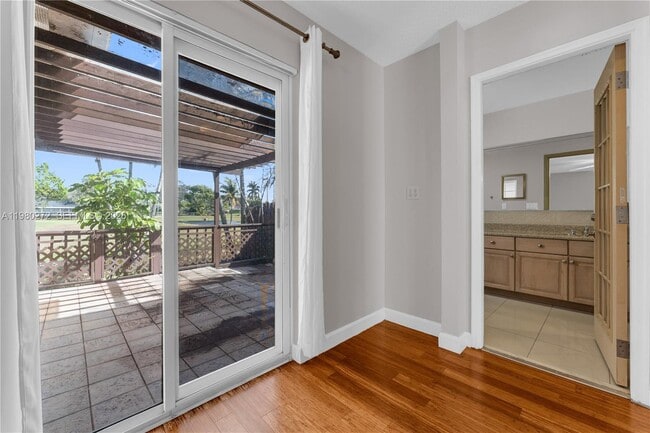 Building Photo - 12145 Begonia Way