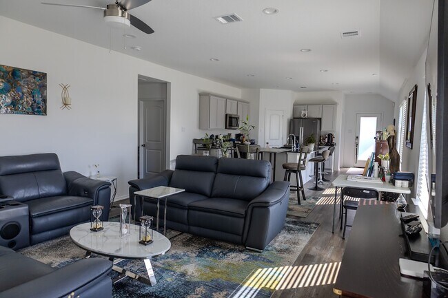 Building Photo - 5108 Marcasca Dr