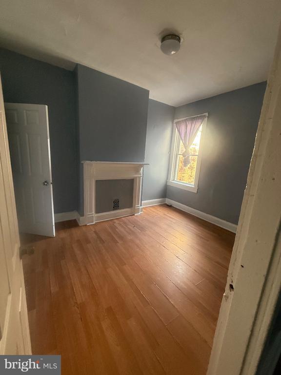 Building Photo - 2221 Wilkens Ave
