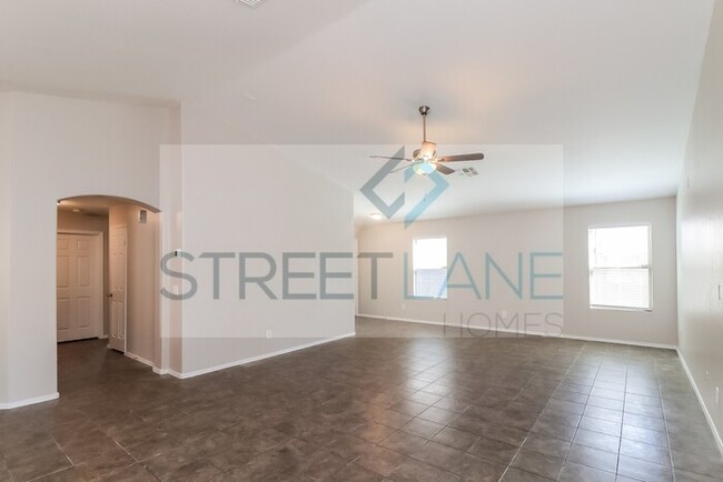 Building Photo - REDUCED!