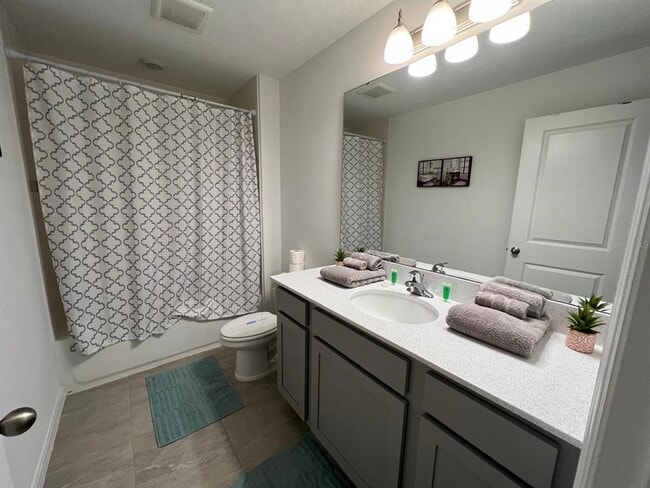Building Photo - 775 Longboat Dr