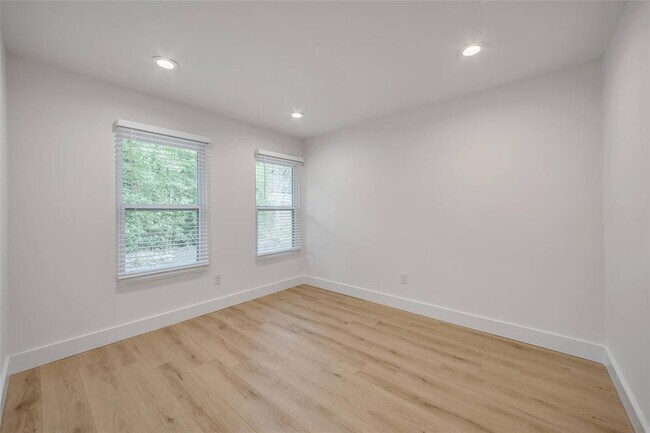 Building Photo - 8814 Laverty Pl