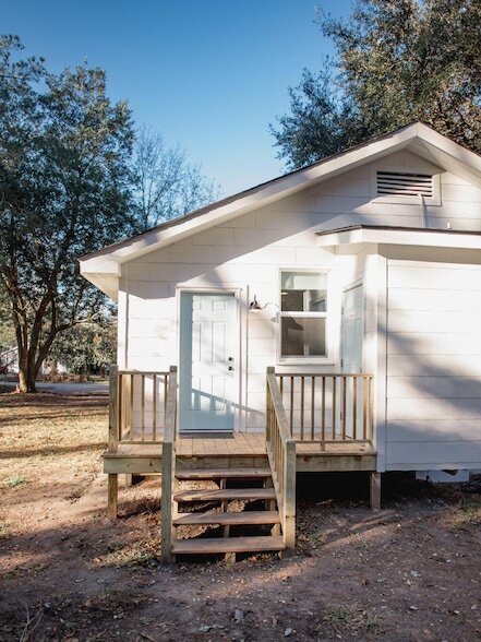 Building Photo - 3480 Johan Blvd