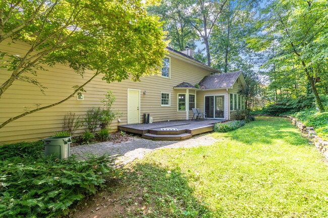 Building Photo - 2761 Dee Peppers Dr