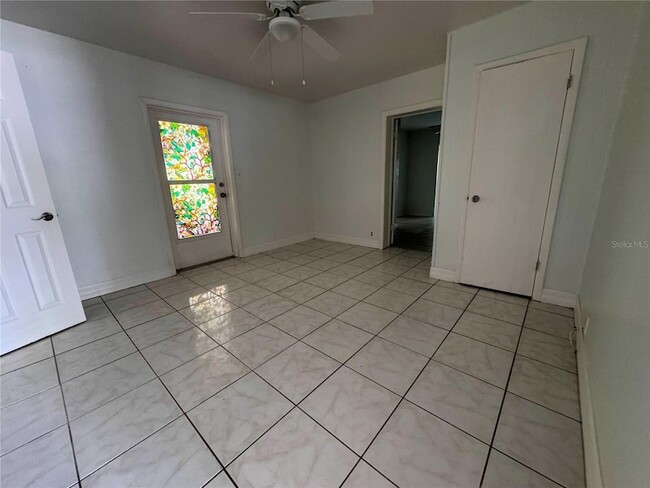 Building Photo - 325 Chesney Blvd