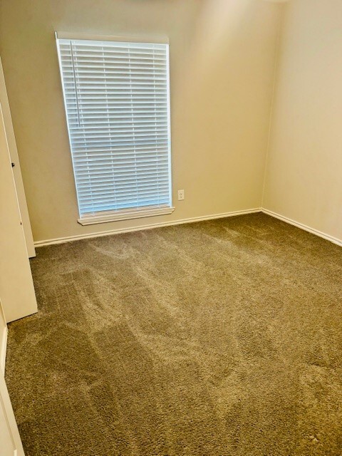 Building Photo - 8403 Battleoak Dr