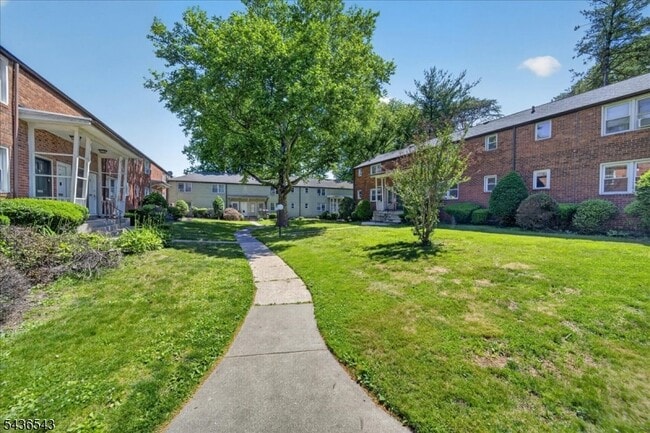 Building Photo - 513 Brooklawn Ave