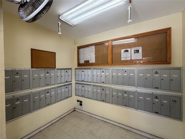 Building Photo - 8701 SW 141st St