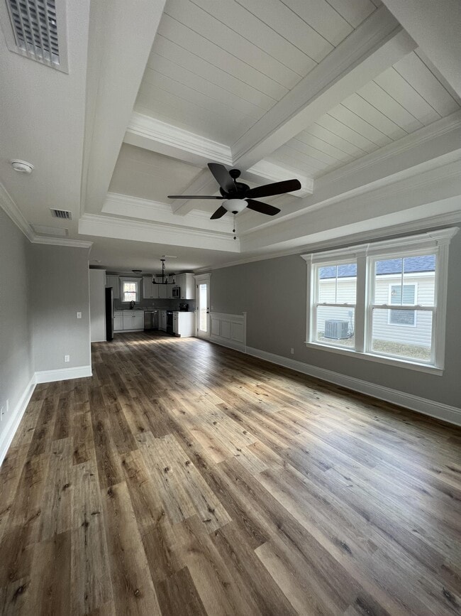 Building Photo - 25 Provo Pl