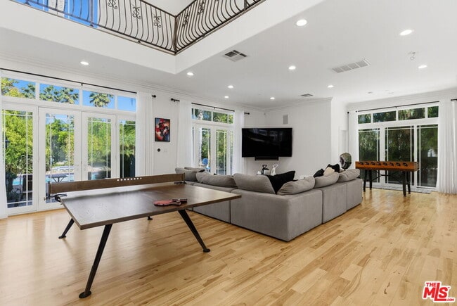 Building Photo - 23135 Dolorosa St