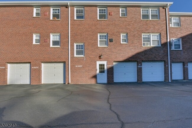 Building Photo - 255 Bogert Rd