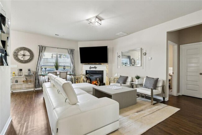 Building Photo - 151 Humphry Ct