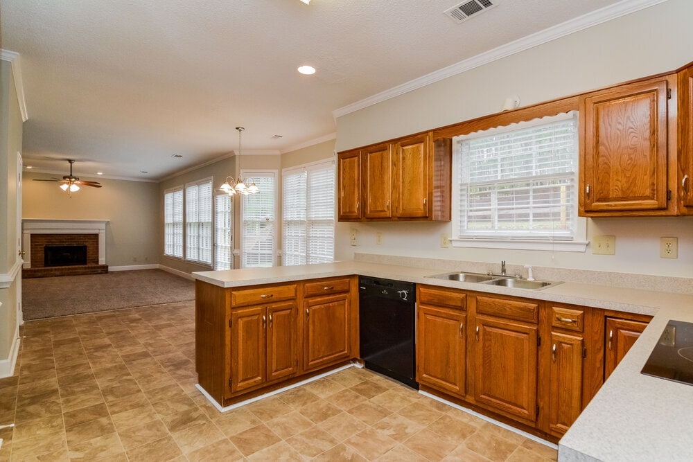 Building Photo - 1052 Laurel Valley Dr SW