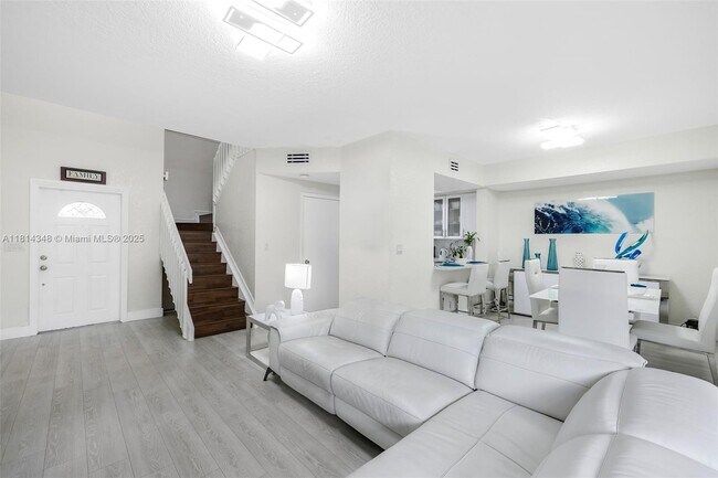 Building Photo - 8252 NW 191st Ln