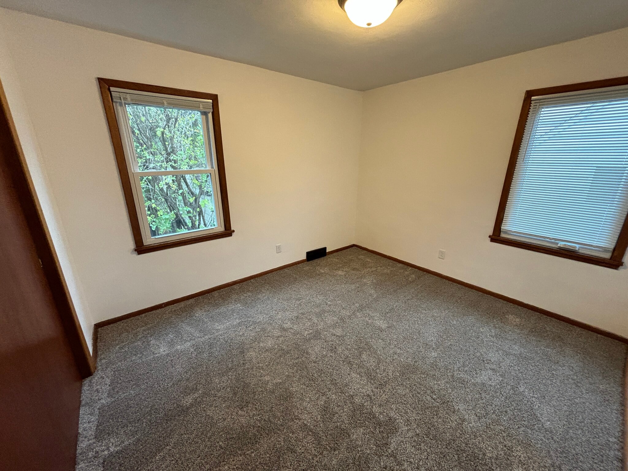 Main Bedroom 2 - 817 5th St S