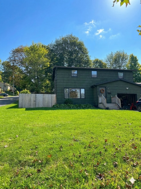 Building Photo - 2101 Bellevue Ave