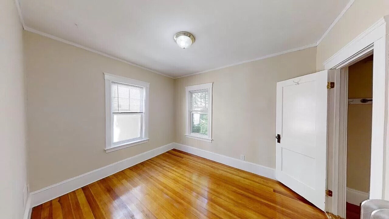 Building Photo - 303 Tappan St