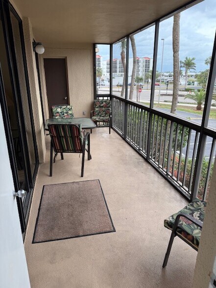 Building Photo - 21405 Olean Blvd