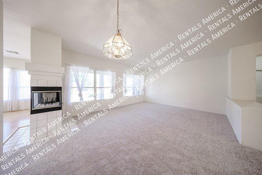 Building Photo - 1711 S 97th St