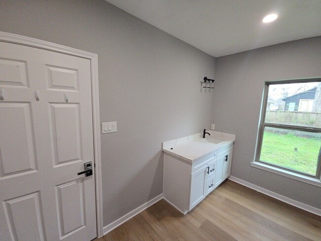 Building Photo - 3118 Memel St