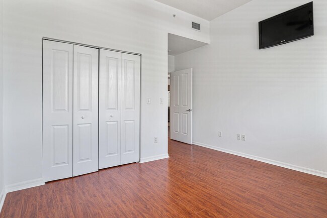 Building Photo - 600 S Dixie Hwy