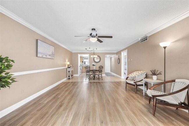 Building Photo - 4580 Overlook Dr NE