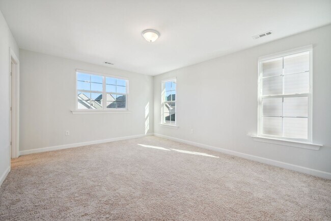 Building Photo - 268 Pansy Pk