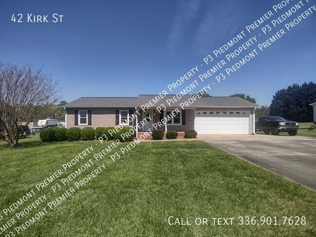 Building Photo - 42 Kirk St