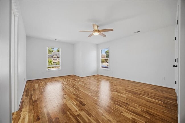 Building Photo - 455 Park Pl Ct