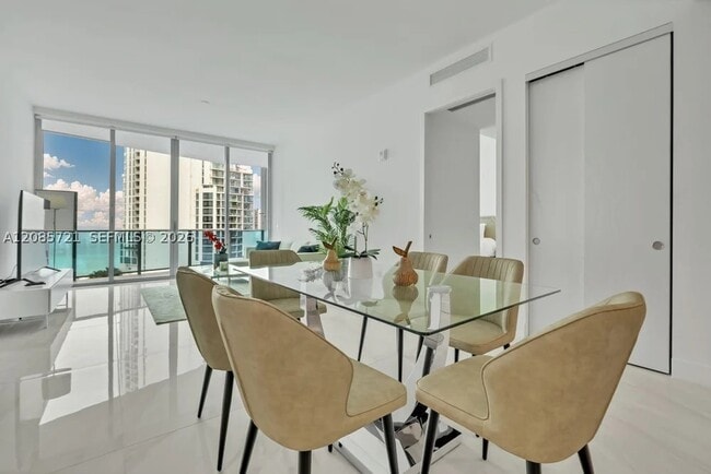 Building Photo - 17550 Collins Ave