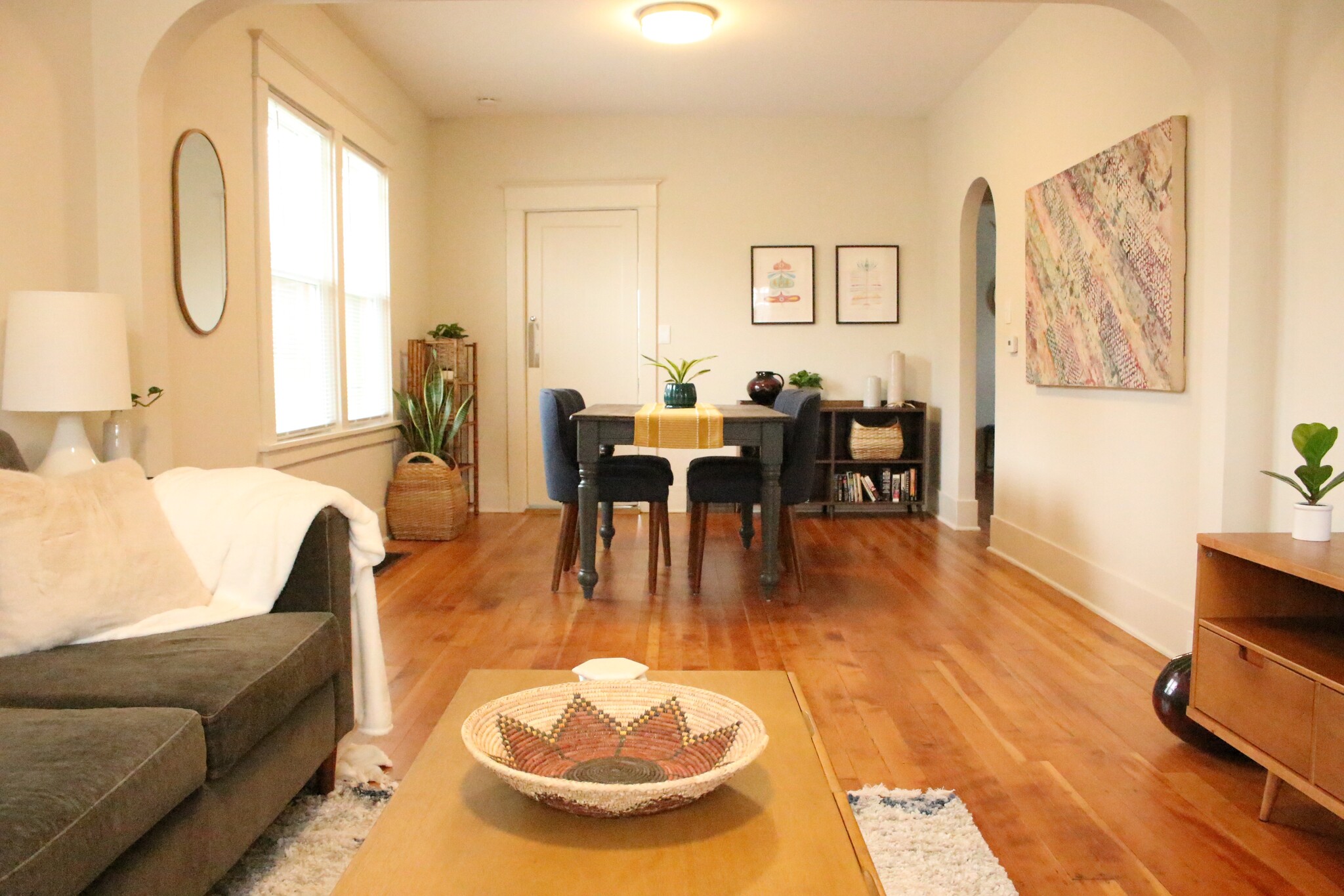 Living Room to Dining Room - 2514 S Ainsworth Ave